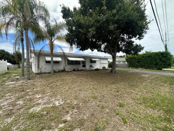 Waterway Manor, 14283 Palmwood Rd, Palm Beach Gardens, Florida 33410, image 3
