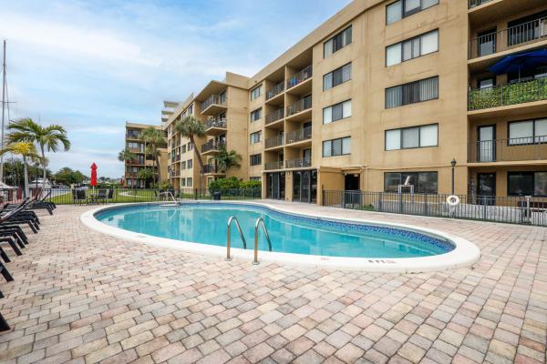 The Yacht Club, 301 Golden Isles Dr #412, Hallandale Beach, Florida 33009, image 1