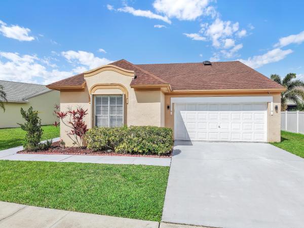 Regency Place At Boca Winds, 22561 Middletown Dr, Boca Raton, Florida 33428, image 2