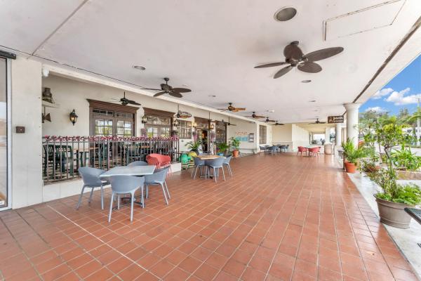 Dune Deck, 3610 S Ocean Blvd #610, South Palm Beach, Florida 33480, image 2