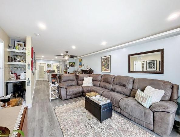 Isle Of Paradise, 460 Paradise Isle Blvd #205, Hallandale Beach, Florida 33009, image 3