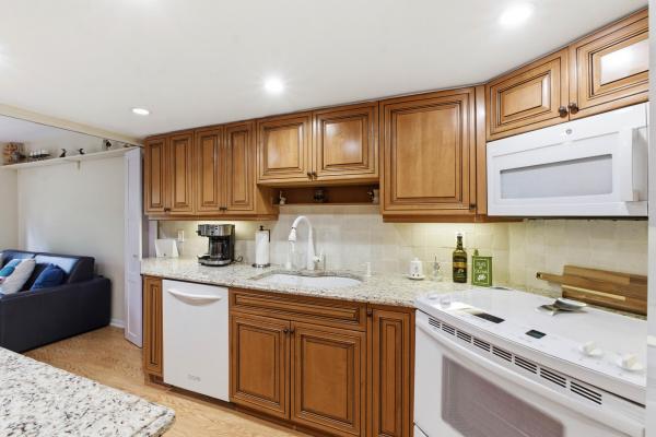 Bayview Village, 6043 Bayview Dr, Fort Lauderdale, Florida 33308, image 1