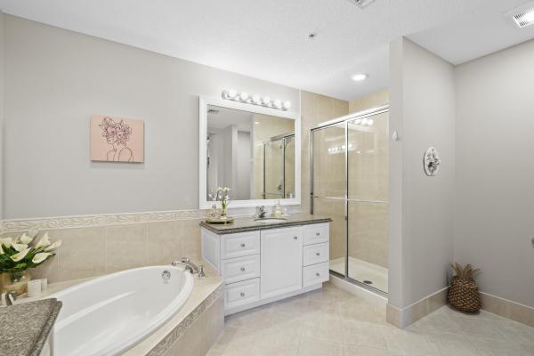 Harbour Isle West, 16 W Harbour Isle Dr Dr #106, Fort Pierce, Florida 34949, image 1