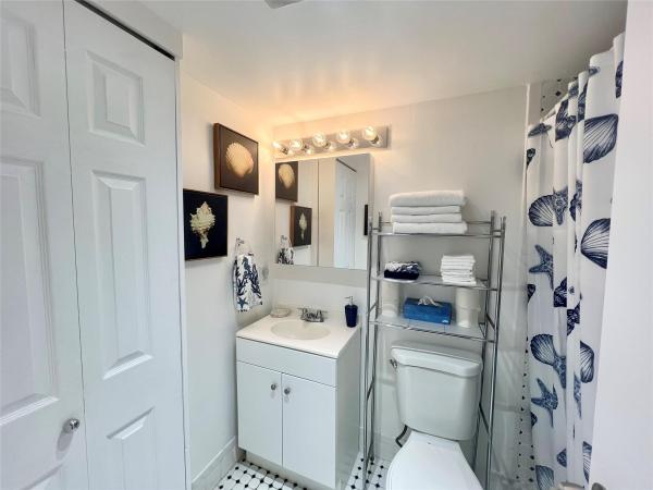 Oakridge, 266 Oakridge P, Deerfield Beach, Florida 33442, image 2
