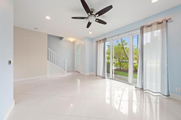 Alton, 7085 Edison Pl, Palm Beach Gardens, Florida 33418, image 1