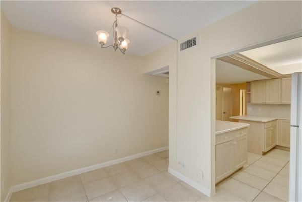 Crossroads, 917 NE 16th Ave #1, Fort Lauderdale, Florida 33304, image 1