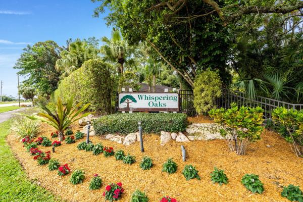 Whispering Oaks, 21 Whispering Oak Cir, West Palm Beach, Florida 33411, image 2