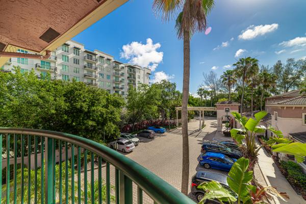 Village East, 2009 SE 10th Ave #309, Fort Lauderdale, Florida 33316, image 3