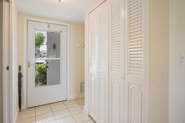 Poinciana Place 3, 3595 Birdie Dr #108, Lake Worth, Florida 33467, image 3