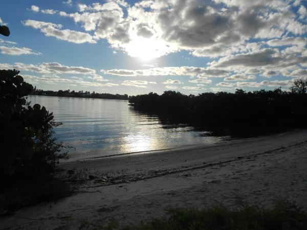 Hypoluxo's Mariner's Cay, 300 Scotia Dr #203, Hypoluxo, Florida 33462, image 1