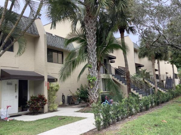 The Racquet Club Of Deer Creek 2, 65 Deer Creek Rd #203, Deerfield Beach, Florida 33442, image 1