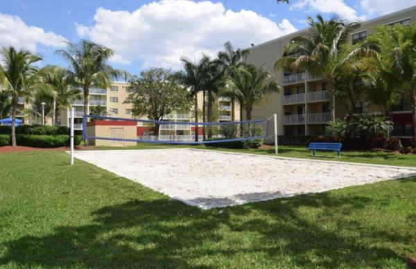 Country Club Towers, 18335 NW 68th Ave #245-406, Hialeah, Florida 33015, image 2
