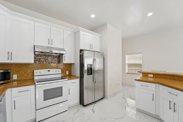 Seawanna, 819 SW 7th Ave, Fort Lauderdale, Florida 33315, image 1