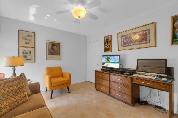 Huntington Lakes 5, 7351 Kinghurst Dr #108, Delray Beach, Florida 33446, image 1