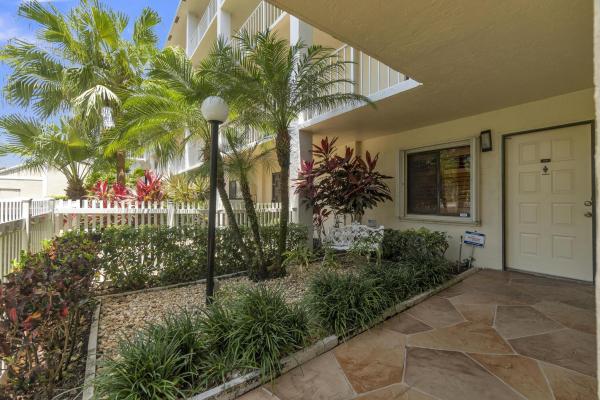 Huntington Lakes 5, 7351 Kinghurst Dr #108, Delray Beach, Florida 33446, image 1