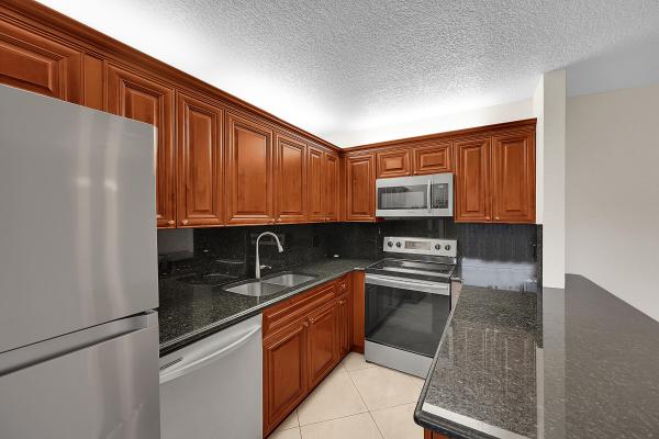 Lakewood Of Palm Springs, 128 Lake Arbor Dr, Palm Springs, Florida 33461, image 2
