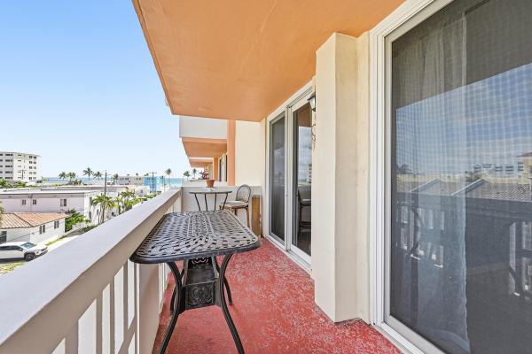 Valiant House, 801 S Ocean Dr #404, Hollywood, Florida 33019, image 2