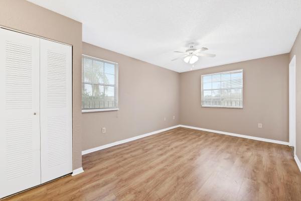 LakeView Club, 2861 N Oakland Forest Dr #202, Oakland Park, Florida 33309, image 2