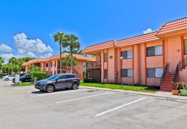 Racquet Club At Bonaventure, 235 Lakeview Dr #104, Weston, Florida 33326, image 3