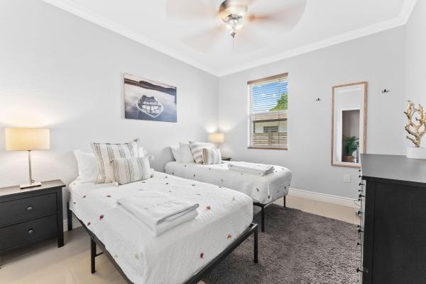 Marilynn Gardens, 1500 SW 20th St, Fort Lauderdale, Florida 33315, image 1