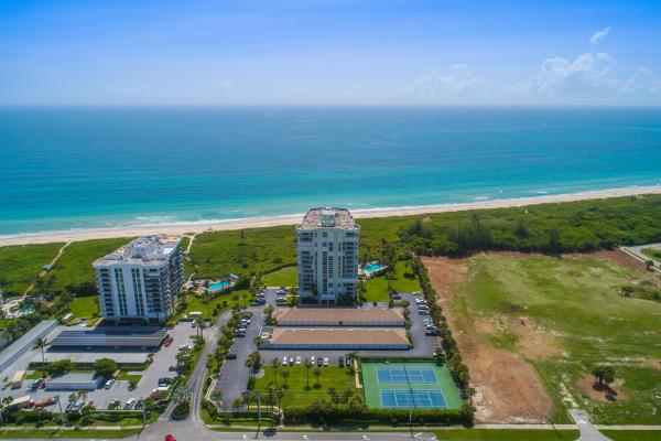 Aquanique Ocean Club, 2700 N Highway A1a #902, Fort Pierce, Florida 34949, image 2