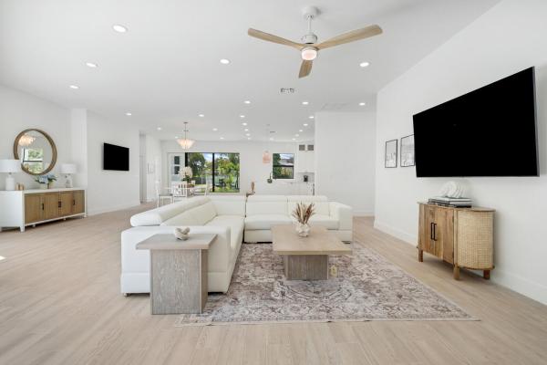 Yacht Harbor Estates, 1248 N Harbor Dr, Riviera Beach, Florida 33404, image 1