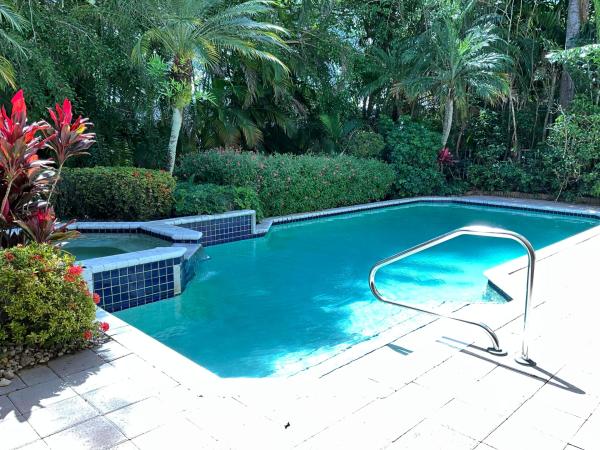 The Estates In The Grove, 21650 Frontenac Ct, Boca Raton, Florida 33433, image 1