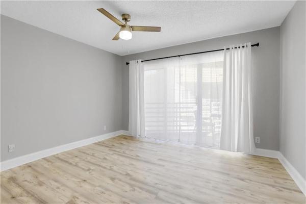 Colee Hammock, 101 SE 15th Ave #H, Fort Lauderdale, Florida 33301, image 2
