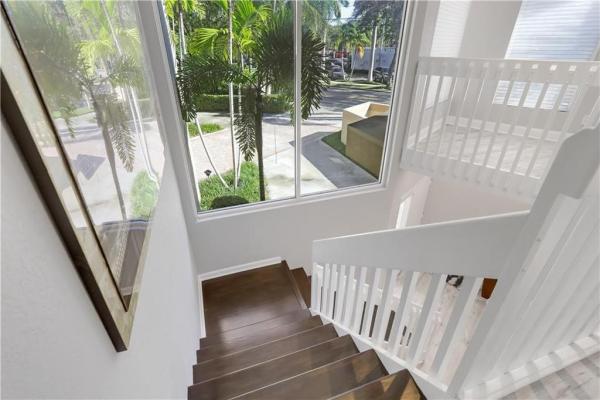 Colee Hammock, 101 SE 15th Ave #H, Fort Lauderdale, Florida 33301, image 1