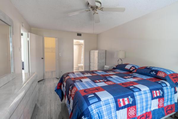 Sands Point, 8360 Sands Point Blvd #306G, Tamarac, Florida 33321, image 2