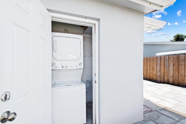Patterson Park, 271 NE 57th #1-2, Oakland Park, Florida 33334, image 3