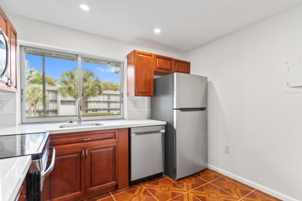 Lime Bay, 9091 Lime Bay Blvd #210, Tamarac, Florida 33321, image 2