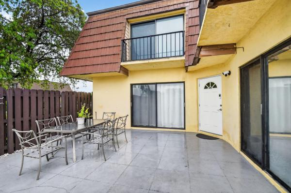 4175 Turnberry Cir #1102, Lake Worth, Florida 33467, image 1