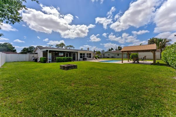 Palm Beach National Golf & Country Club Estates, 3099 Medinah Cir E, Lake Worth, Florida 33467, image 1