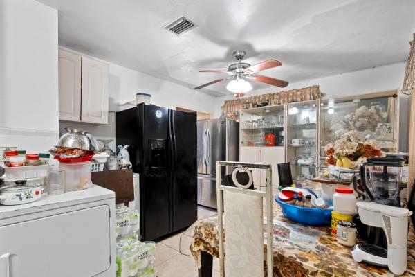 426 NE 166th St #2, North Miami Beach, Florida 33162, image 2