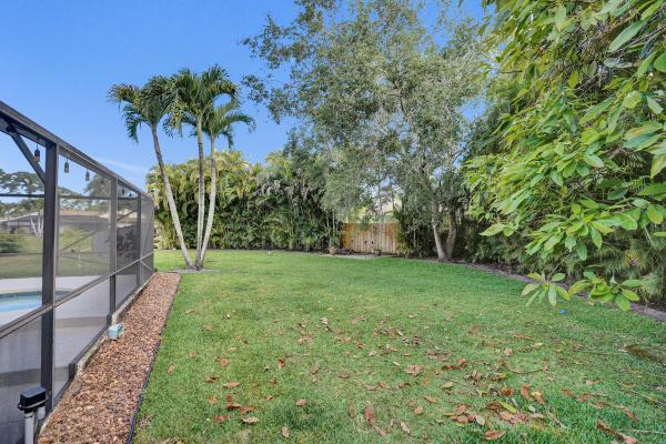 Sugar Pond Manor, 772 Juniper Pl, Wellington, Florida 33414, image 1