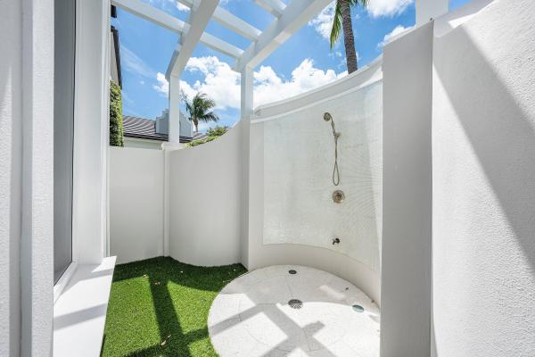 Place Au Soleil, 2530 Avenue Au Soleil, Gulf Stream, Florida 33483, image 3