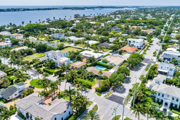 Lakewood, 260 E Lakewood Rd, West Palm Beach, Florida 33405, image 2