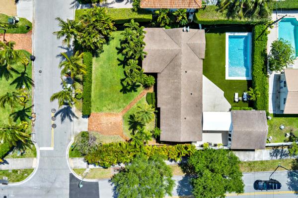 Lakewood, 260 E Lakewood Rd, West Palm Beach, Florida 33405, image 1