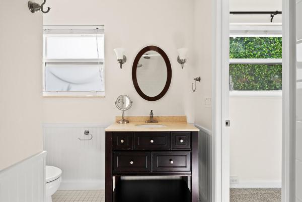 Lakewood, 260 E Lakewood Rd, West Palm Beach, Florida 33405, image 2