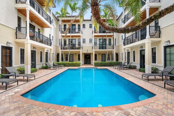 110 Gleason St #203, Delray Beach, Florida 33483, image 2