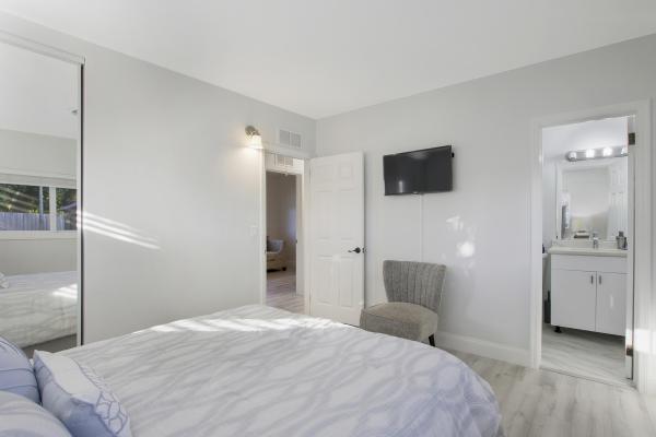 Jupiter In The Pines, 466 Tequesta Dr, Tequesta, Florida 33469, image 1