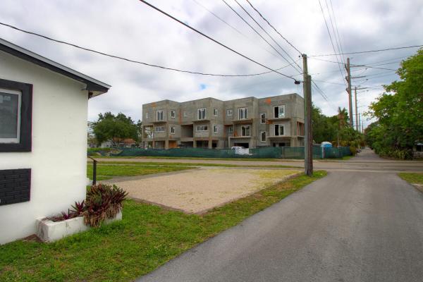 Hollywood Park, 1324 N 24th Ave, Hollywood, Florida 33020, image 1