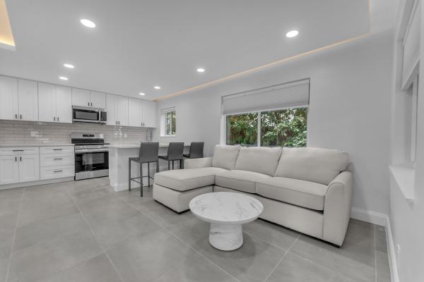 381 SE 15th Ave #1, Deerfield Beach, Florida 33441, image 2