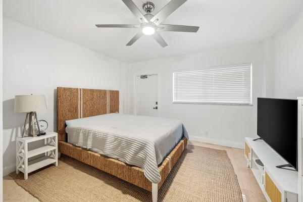 Newth Gardens, 1001 E Camino Real #504 N, Boca Raton, Florida 33432, image 1