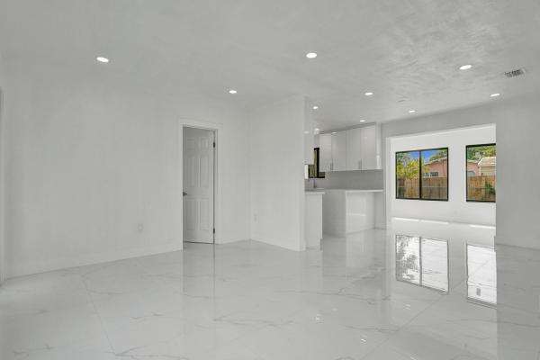 Miramar Tropical, 2301 Alcazar Dr, Miramar, Florida 33023, image 3
