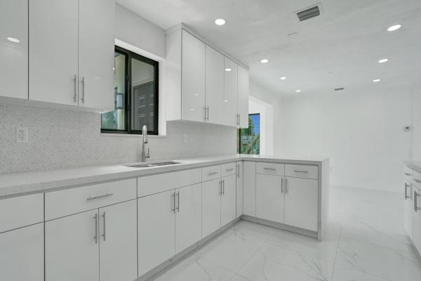 Miramar Tropical, 2301 Alcazar Dr, Miramar, Florida 33023, image 2