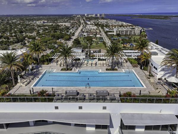 220 Lake Shore Dr #609, Lake Park, Florida 33403, image 1