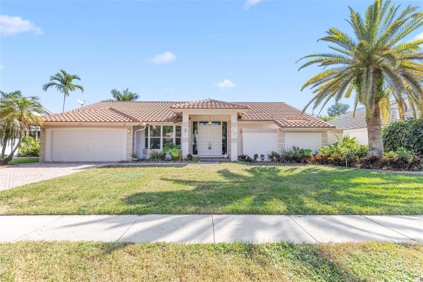 Westport At Jacaranda, 560 NW 110th Ave, Plantation, Florida 33324, image 2