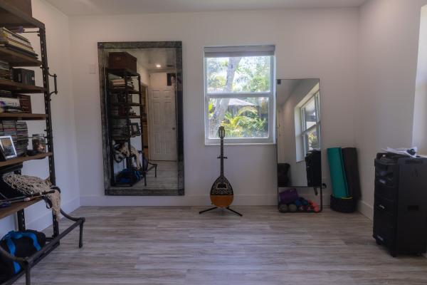 Sunset Manors, 2800 NE 1st Ave, Wilton Manors, Florida 33334, image 2
